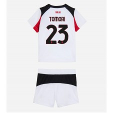 AC Milan Fikayo Tomori #23 Bortaställ Barn 2025-26 Korta ärmar (+ Korta byxor)